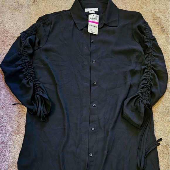 NWT Women's Black Button Down Shirt XXSMALL | 100% polyester | High Low Design - Picture 1 of 5